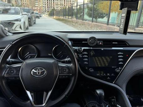 Toyota Camry, 2018 — photo 6