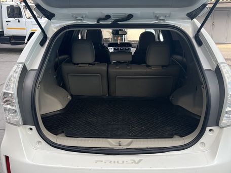 Toyota Prius v (+), 2012 — 照片 8