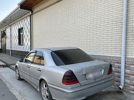 Mercedes-Benz C-Класс, 1999 — 照片 2