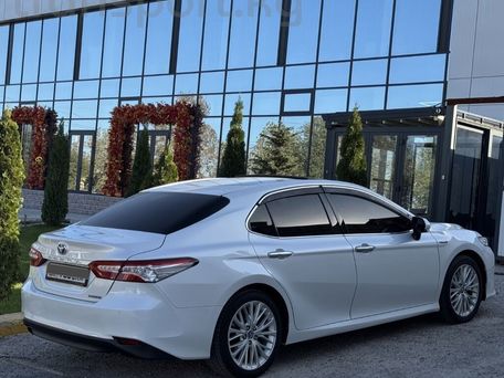 Toyota Camry, 2018 — сүрөт 2