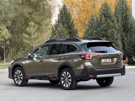 Subaru Outback, 2023 — 照片 2