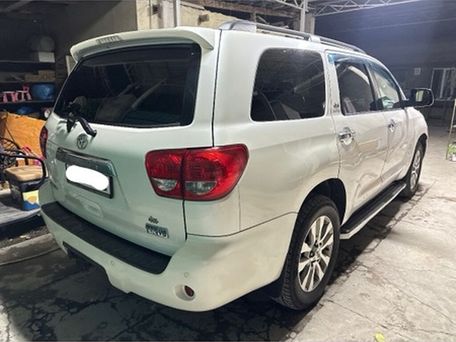 Toyota Sequoia, 2010 — сүрөт 2