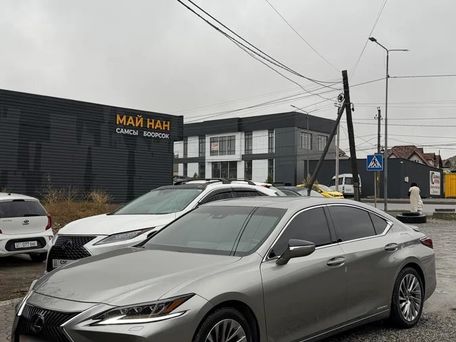 Lexus ES, 2019