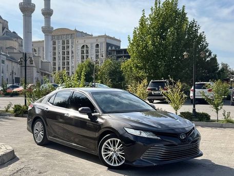 Toyota Camry, 2018 — сүрөт 2