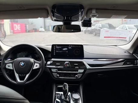 BMW 5 Series, 2021 — photo 6