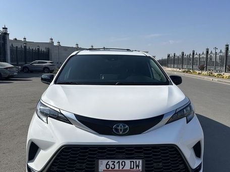 Toyota Sienna, 2022 — 照片 2