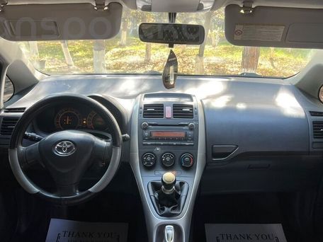 Toyota Auris, 2008 — photo 11