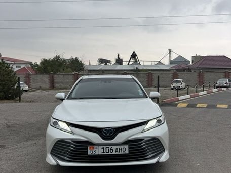 Toyota Camry, 2019