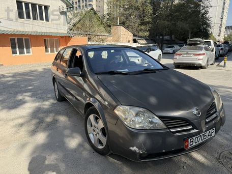 Nissan Primera, 2004 — 照片 1