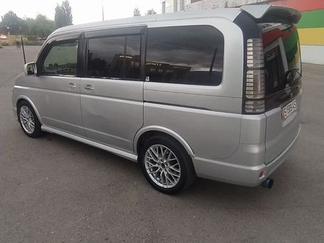 Honda Stepwgn, 2004 — photo 7