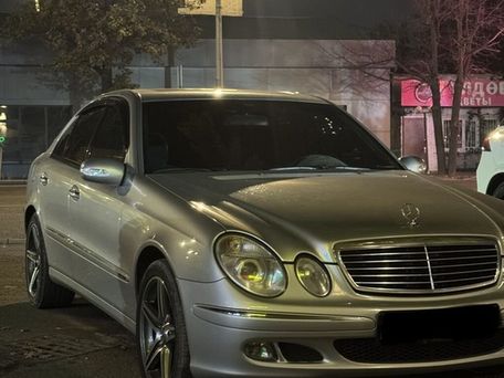 Mercedes-Benz E-Class, 2002 — photo 2