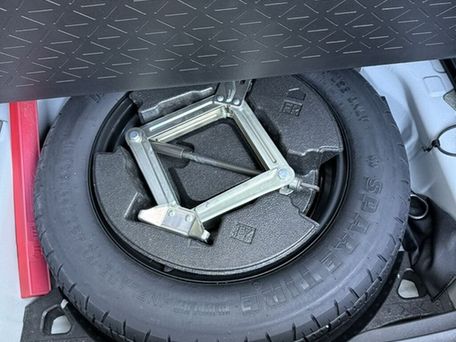 Toyota RAV4, 2024 — 照片 9