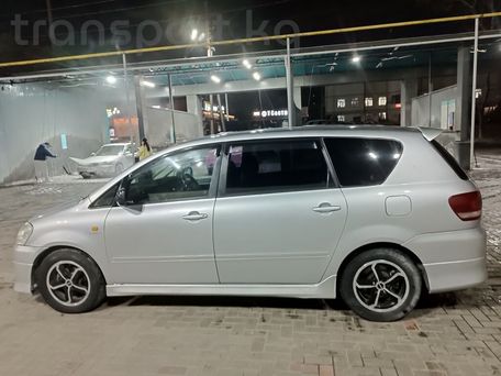 Toyota Ipsum, 2003 — 照片 1