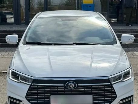 BYD Qin L, 2023 — photo 1