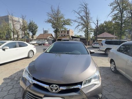 Toyota Camry, 2017