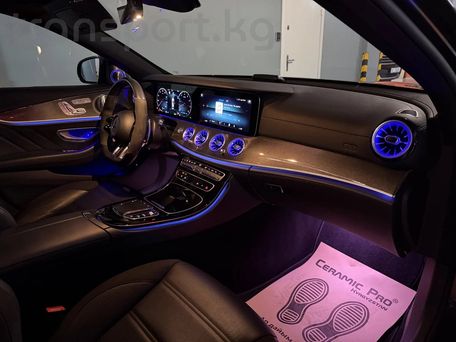 Mercedes-Benz E-Класс AMG, 2023 — 照片 11