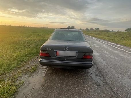 Mercedes-Benz E-Класс, 1995 — photo 2