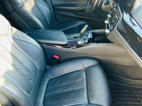 BMW 5 серии, 2019 — 照片 8