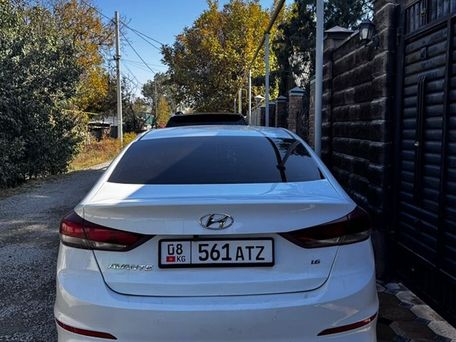 Hyundai Avante, 2018 — фото 1