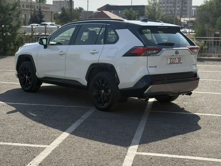 Toyota RAV4, 2021 — сүрөт 4