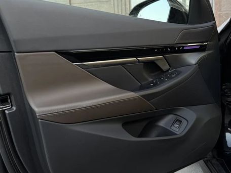 BMW 5 Series, 2024 — 照片 9