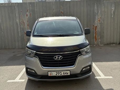 Hyundai Starex, 2018 — photo 1