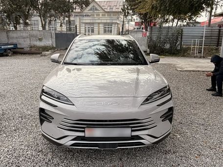 BYD Song Plus, 2023 — photo 1