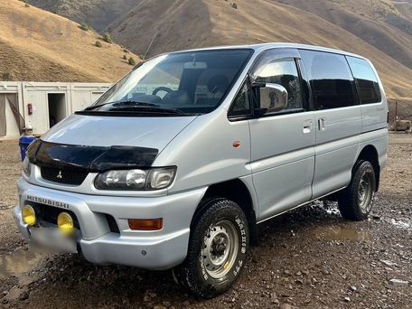 Mitsubishi Delica, 2003 — фото 1