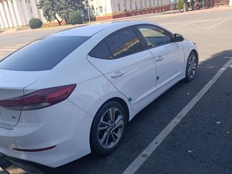 Hyundai Avante, 2018 — photo 2