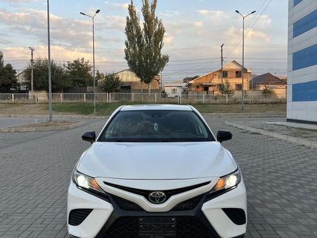 Toyota Camry, 2019 — фото 15