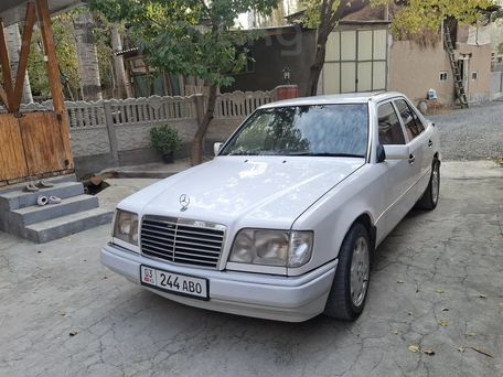 Mercedes-Benz E-Class, 1993 — 照片 4