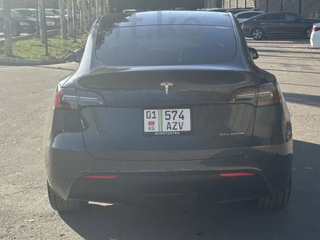 Tesla Model Y, 2022 — photo 3