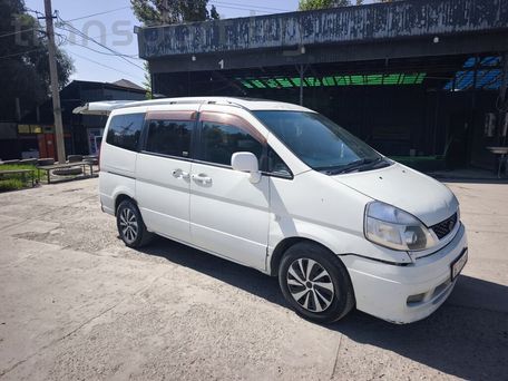 Nissan Serena, 2001 — фото 1