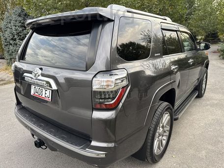 Toyota 4Runner, 2020 — фото 6