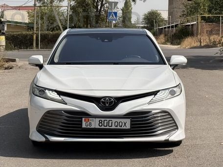 Toyota Camry, 2018 — фото 1