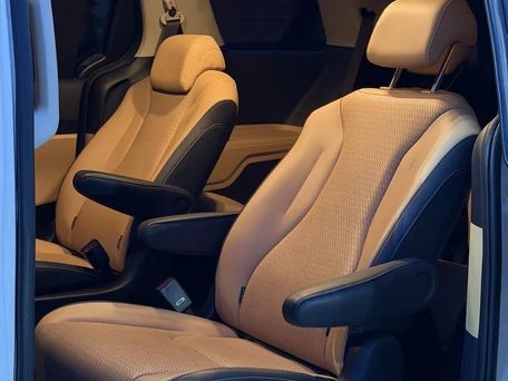 Kia Carnival, 2023 — сүрөт 11