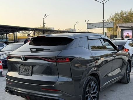 Changan UNI-Z, 2025 — 照片 4