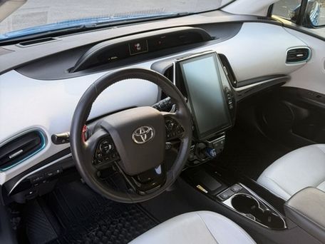 Toyota Prius, 2020 — фото 8
