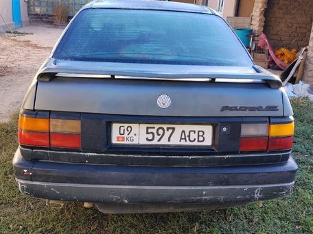 Volkswagen Passat, 1988 — 照片 3