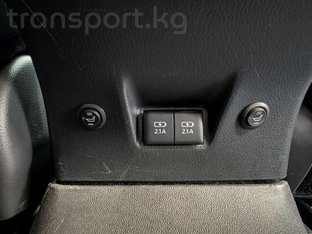 Toyota Camry, 2018 — 照片 15