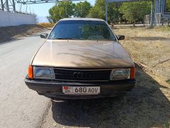 Audi 100