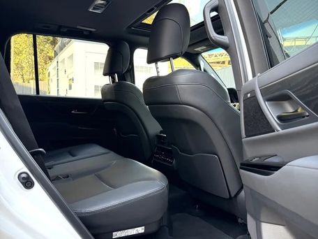Lexus LX, 2022 — сүрөт 10
