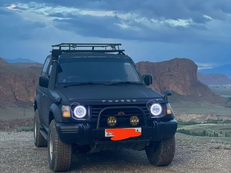 Mitsubishi Pajero, 1993 — сүрөт 3