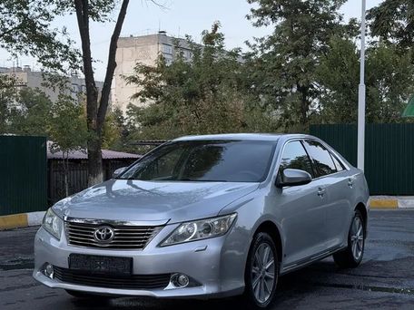 Toyota Camry, 2012