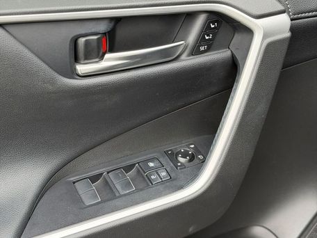 Toyota RAV4, 2020 — photo 18