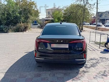 Hongqi E-QM5, 2022 — 照片 3