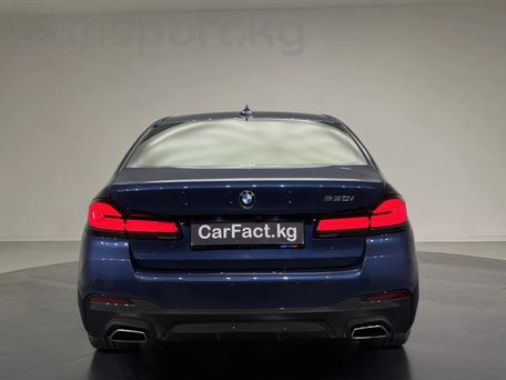 BMW 5 Series, 2020 — photo 8