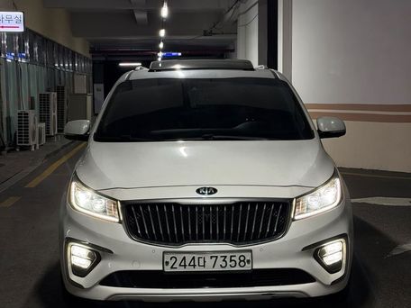 Kia Carnival, 2019 — фото 1