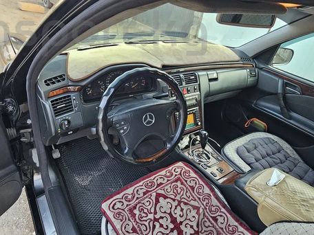 Mercedes-Benz E-Класс, 2001 — 照片 5