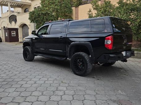 Toyota Tundra, 2018 — photo 3